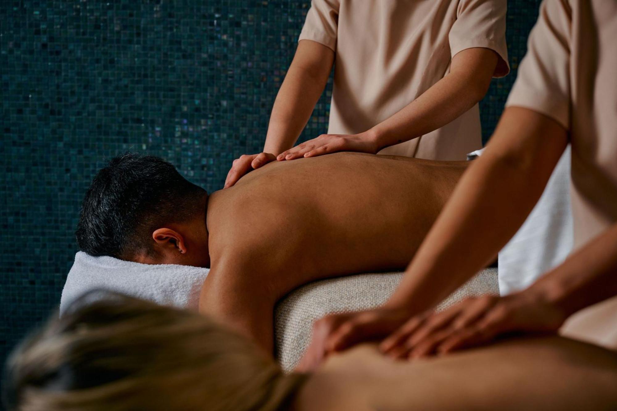 Sheraton Melbourne Hotel Buitenkant foto Massage