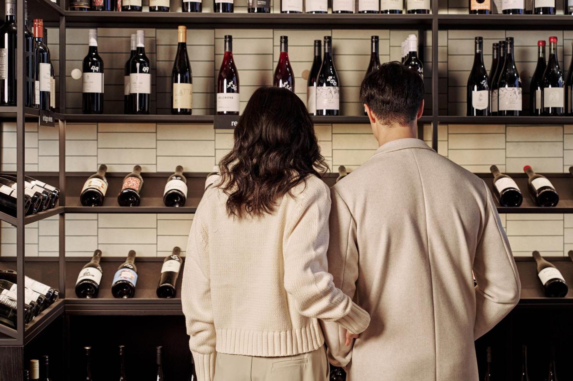 Sheraton Melbourne Hotel Buitenkant foto Wine shop